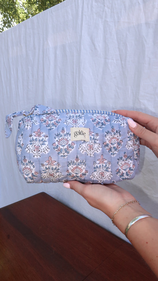 Mae Pouch