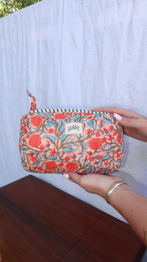 Stevi Pouch